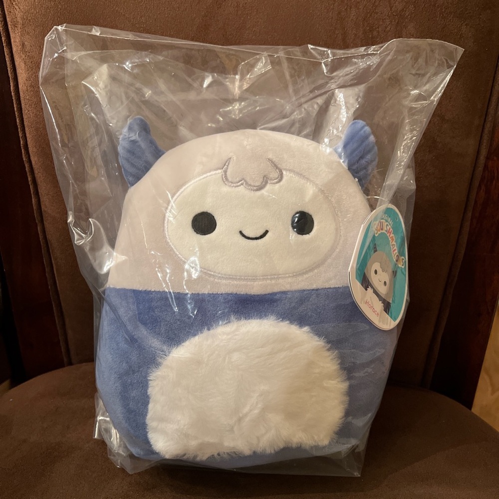 BNWT 8” Horace Yet Squishmallow